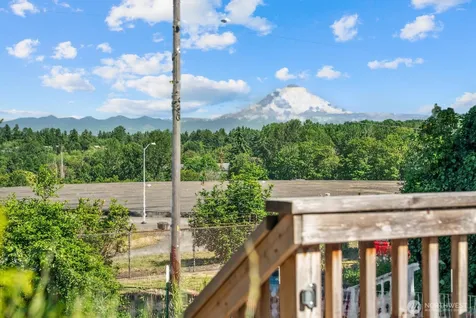 3618 E M Street Tacoma WA 98404