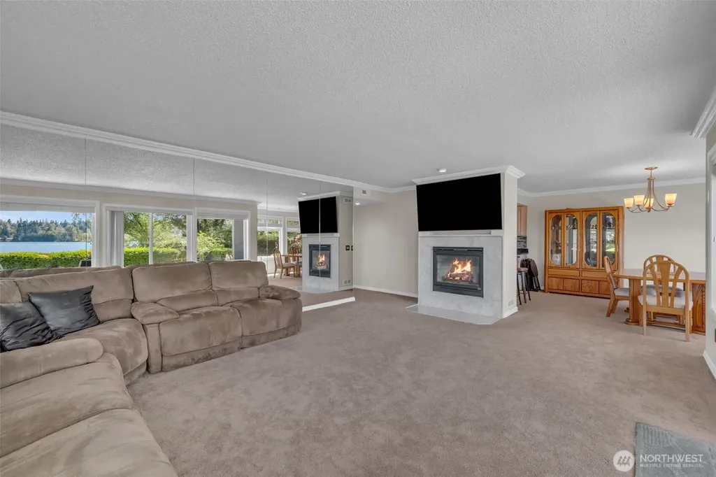 9201 NE Juanita Drive Kirkland WA 98034