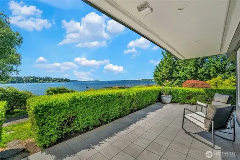 9201 NE Juanita Drive Kirkland WA 98034