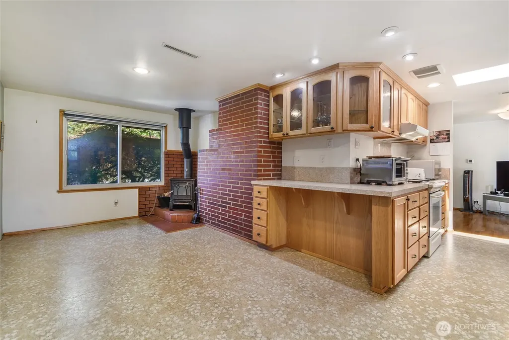 20612 14th Avenue S Seatac WA 98198