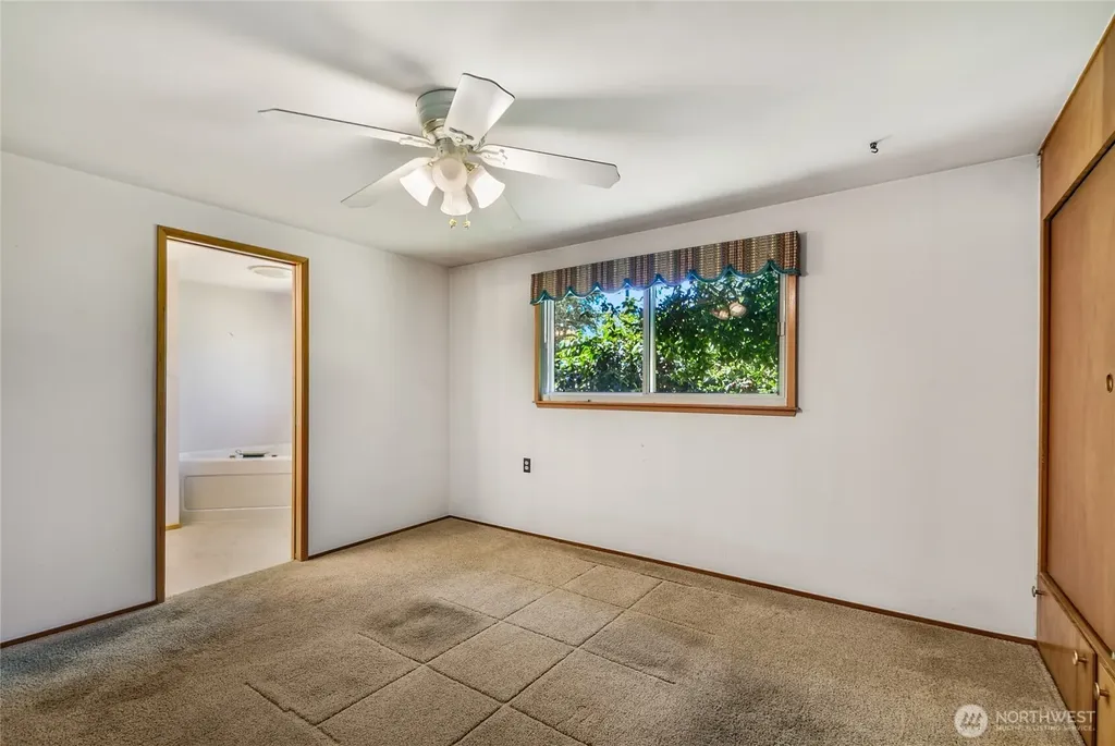20612 14th Avenue S Seatac WA 98198