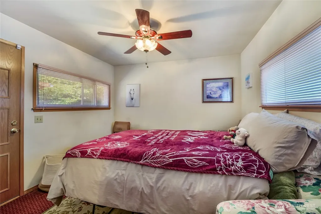 20612 14th Avenue S Seatac WA 98198