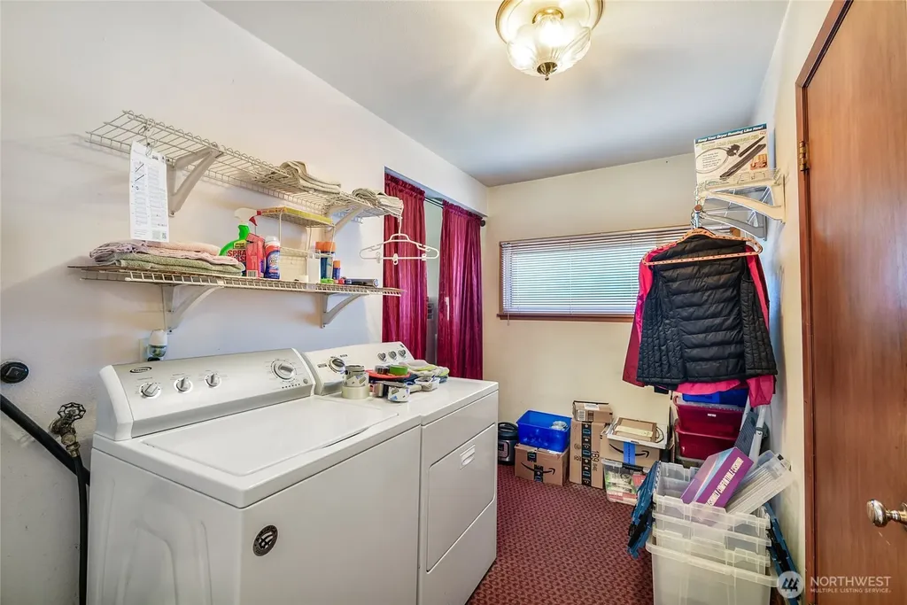 20612 14th Avenue S Seatac WA 98198