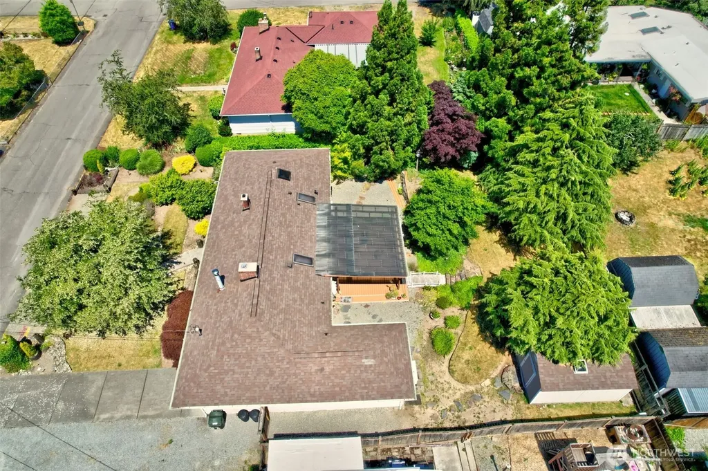 20612 14th Avenue S Seatac WA 98198