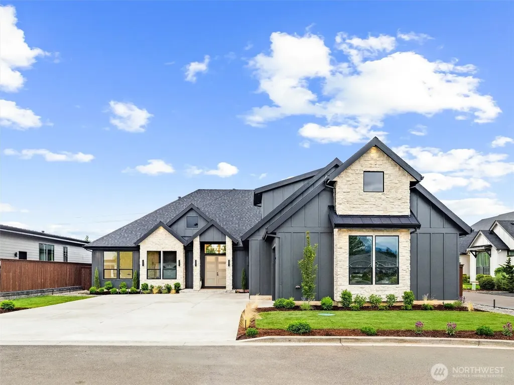 8706 NE 182nd Place Vancouver WA 98682