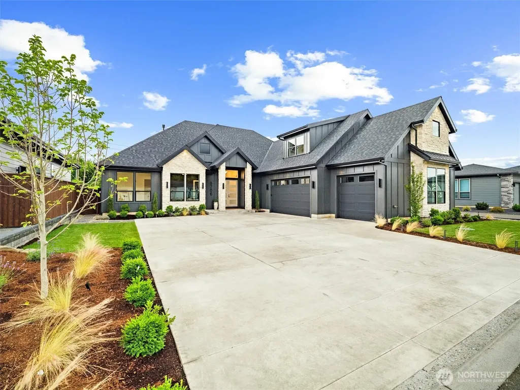 8706 NE 182nd Place Vancouver WA 98682