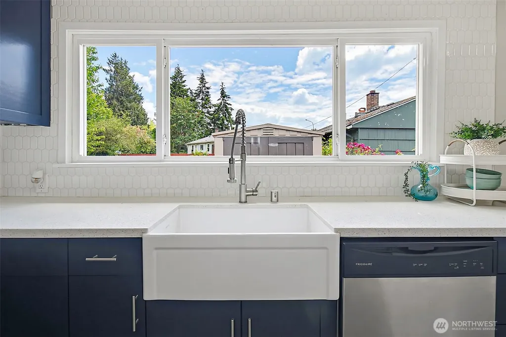 1818 S 37th Street Tacoma WA 98418