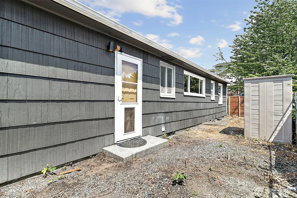 1818 S 37th Street Tacoma WA 98418