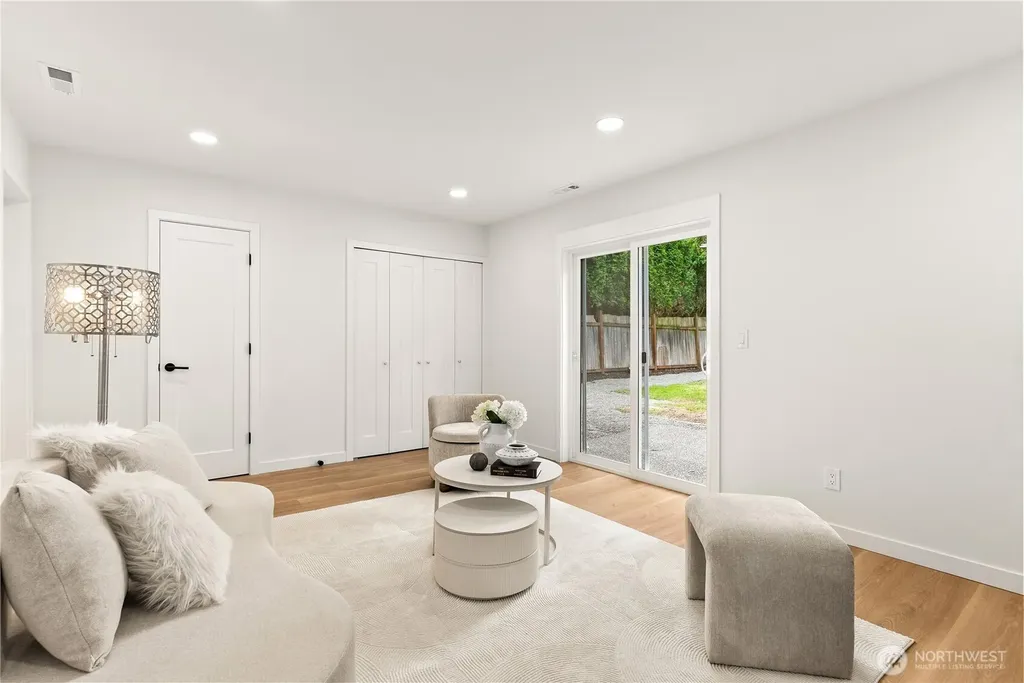 21838 SE 271st Place Maple Valley WA 98038