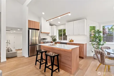 21838 SE 271th Place Maple Valley WA 98038