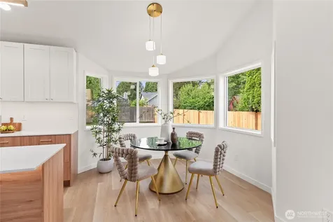 21838 SE 271th Place Maple Valley WA 98038