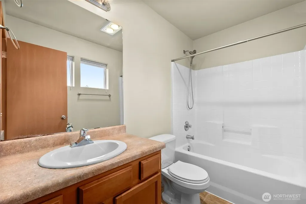 836 Wrigley Lane SW Tumwater WA 98512