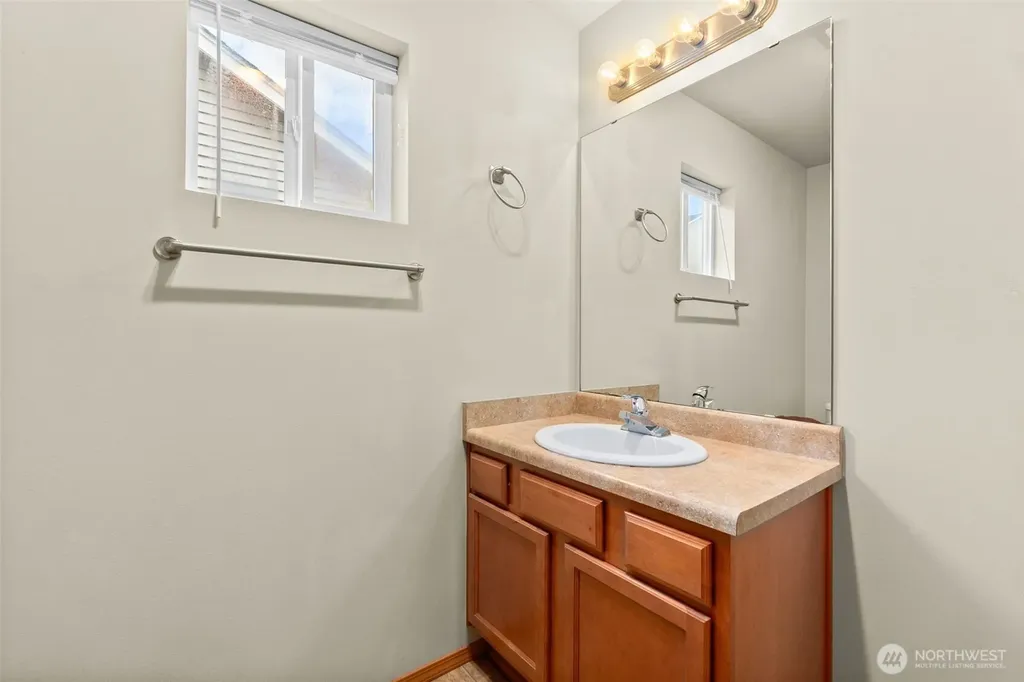 836 Wrigley Lane SW Tumwater WA 98512