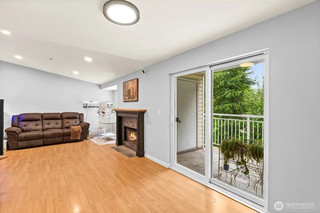 11002 SE Petrovitsky Road Renton WA 98055