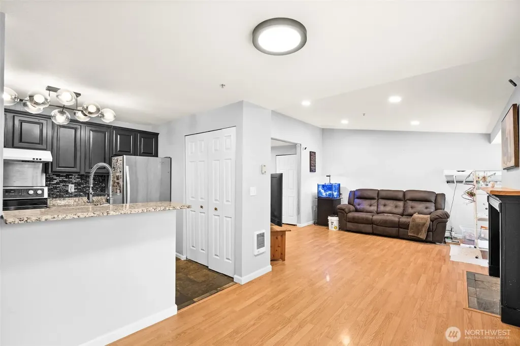 11002 SE Petrovitsky Road Renton WA 98055