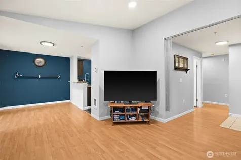 11002 SE Petrovitsky Road Renton WA 98055