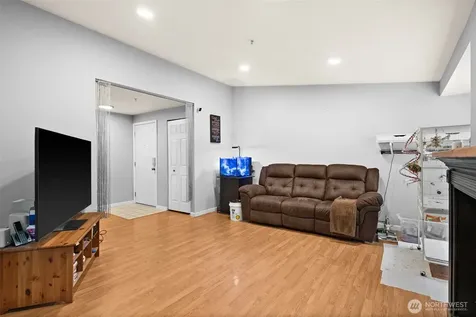 11002 SE Petrovitsky Road Renton WA 98055