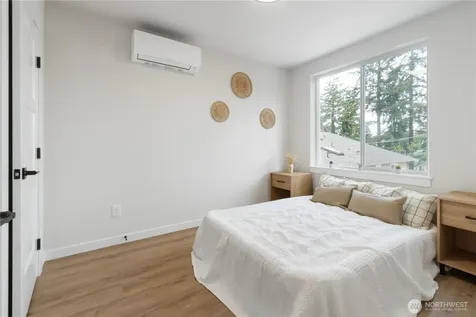 12531 25th Avenue NE Seattle WA 98125