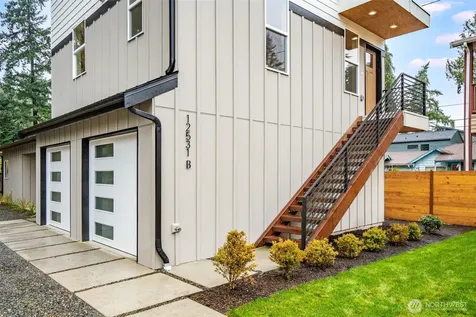 12531 25th Avenue NE Seattle WA 98125