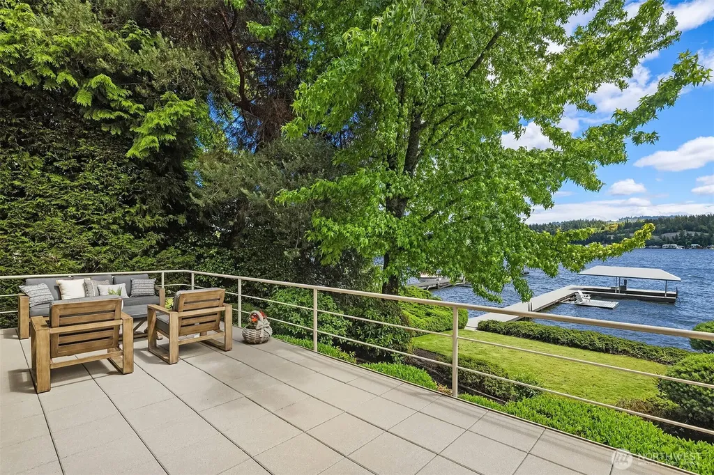 5412 96th Avenue SE Mercer Island WA 98040