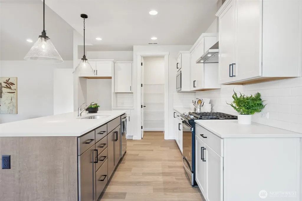 11201 79th Avenue Ct SW Lakewood WA 98498