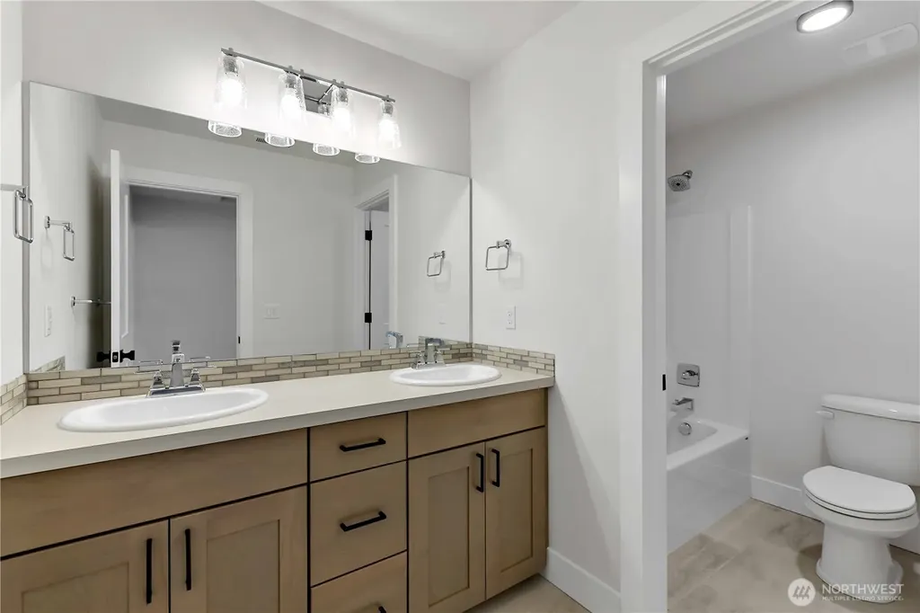 11201 79th Avenue Ct SW Lakewood WA 98498