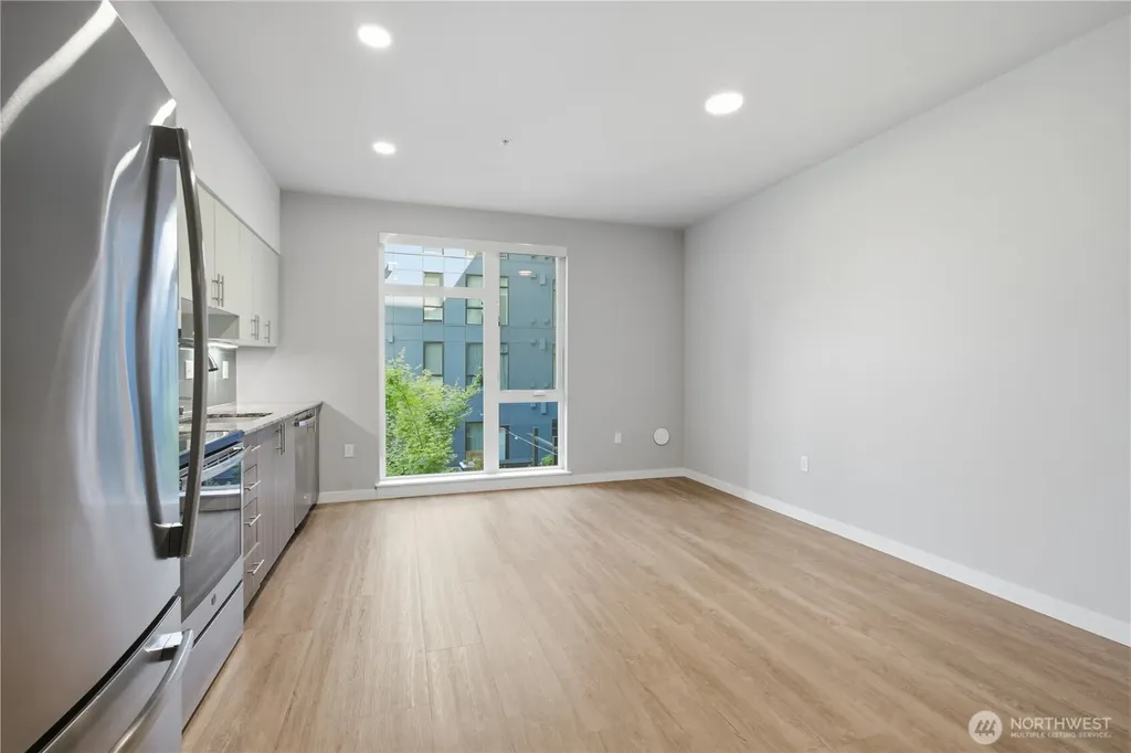 1085 103rd Avenue NE Bellevue WA 98004