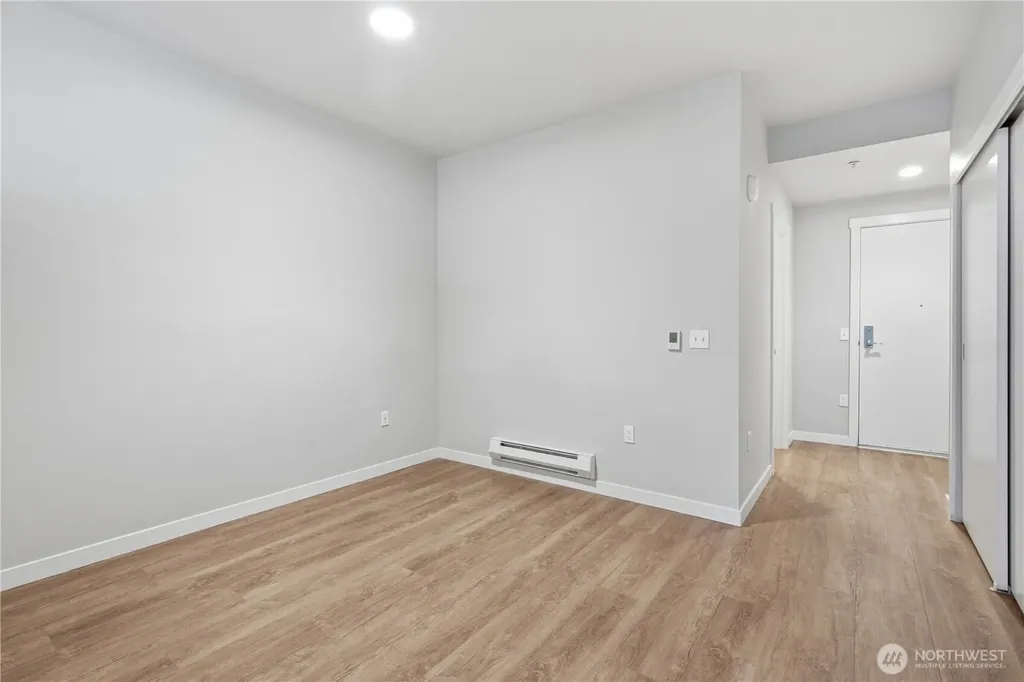 1085 103rd Avenue NE Bellevue WA 98004