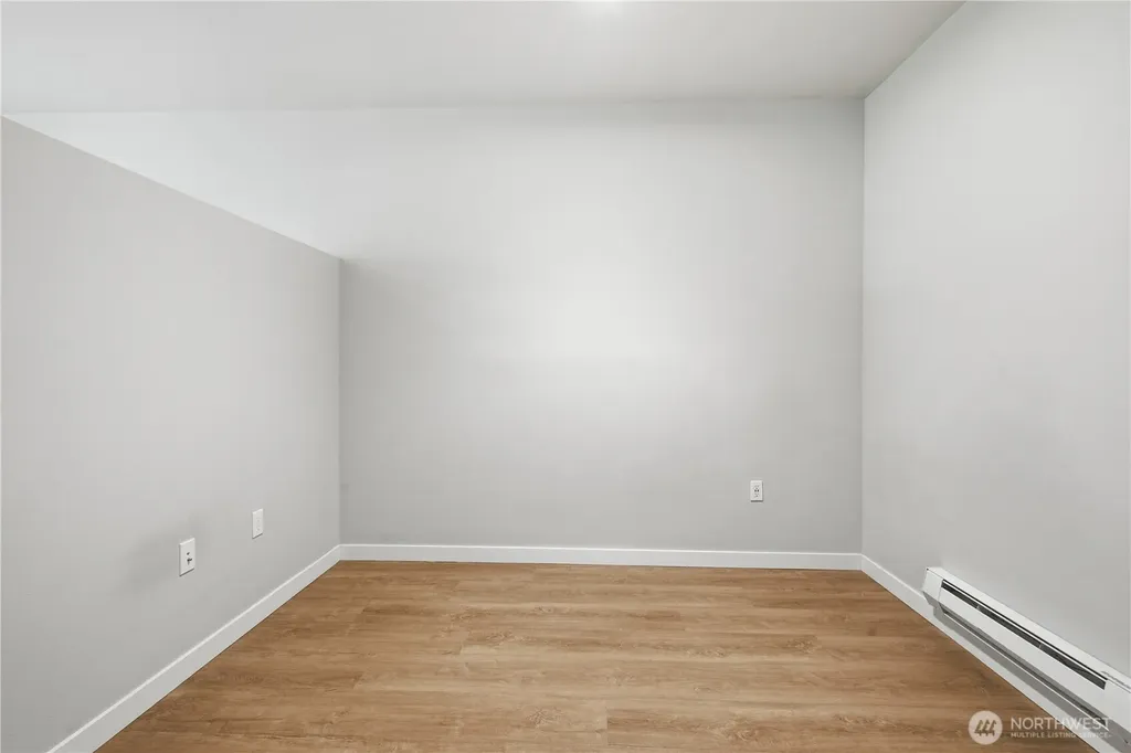 1085 103rd Avenue NE Bellevue WA 98004