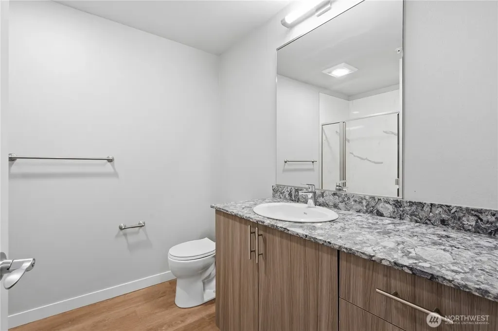 1085 103rd Avenue NE Bellevue WA 98004