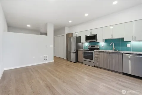 1085 103rd Avenue NE Bellevue WA 98004