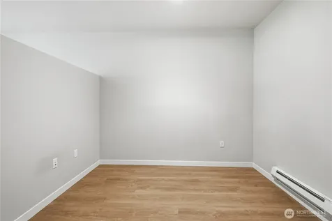 1085 103rd Avenue NE Bellevue WA 98004