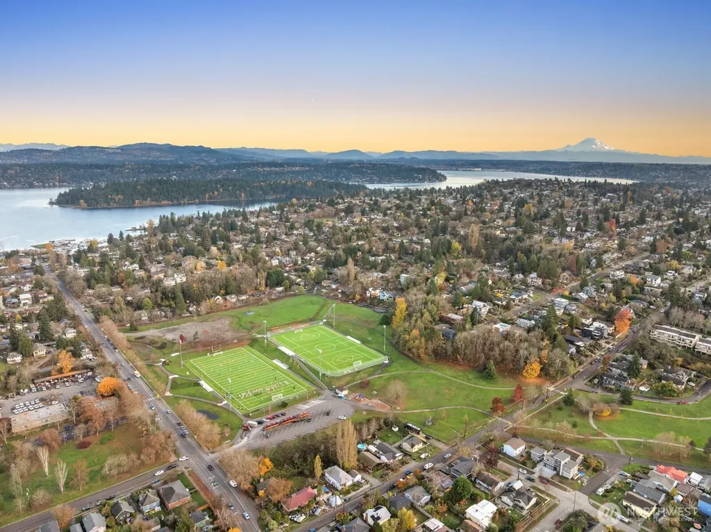 4028 38th Avenue S Seattle WA 98118