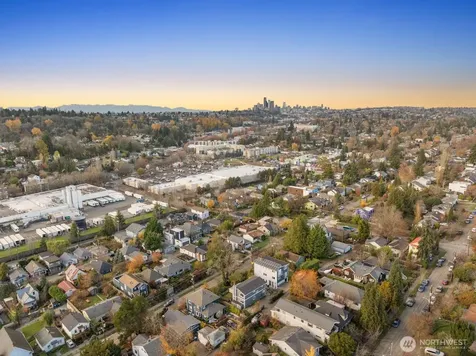 4028 38th Avenue S Seattle WA 98118