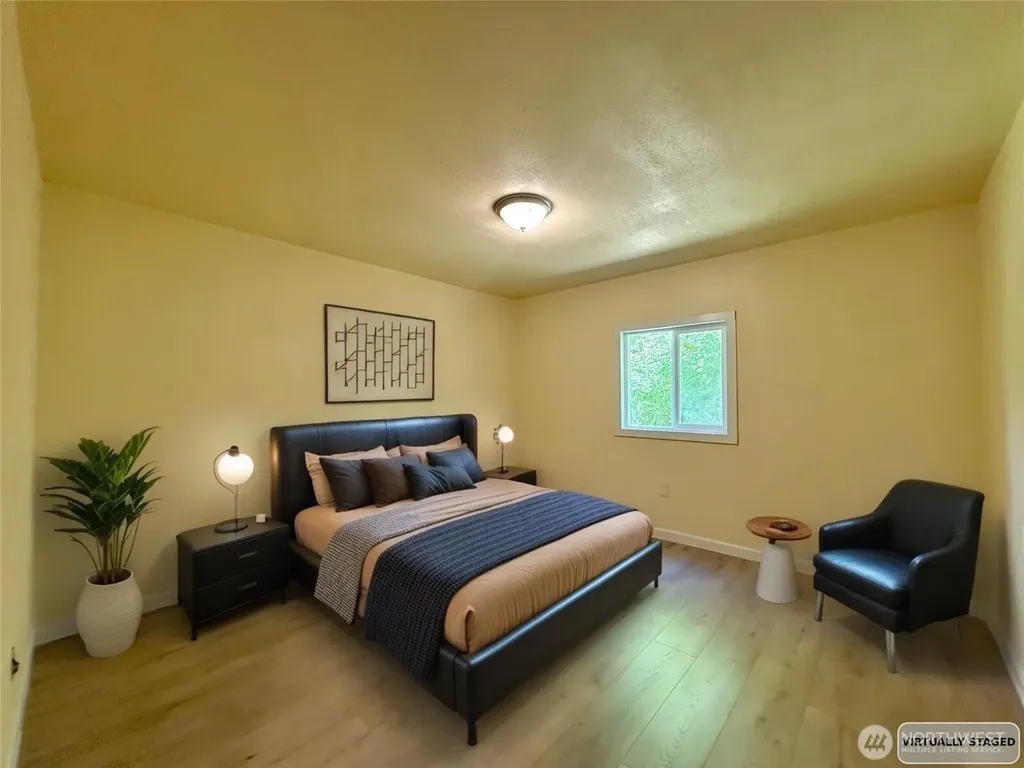1015 Coal Creek Chehalis WA 98532