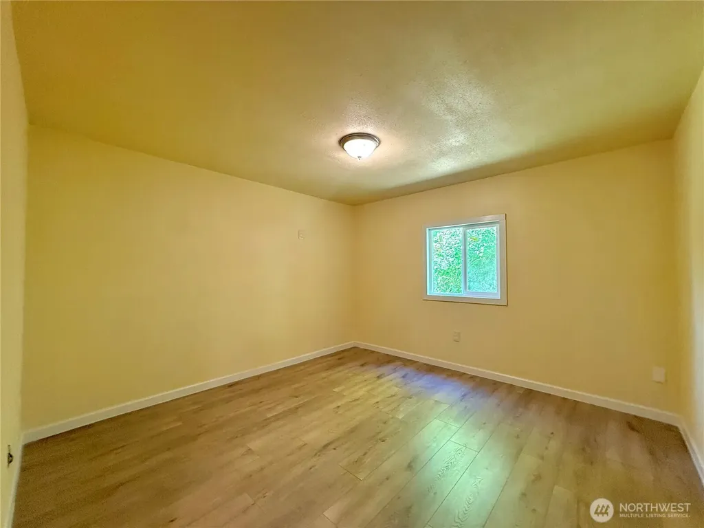 1015 Coal Creek Chehalis WA 98532
