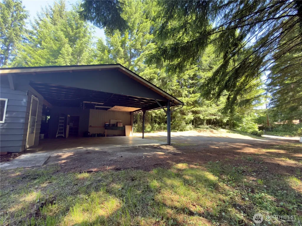 1015 Coal Creek Chehalis WA 98532