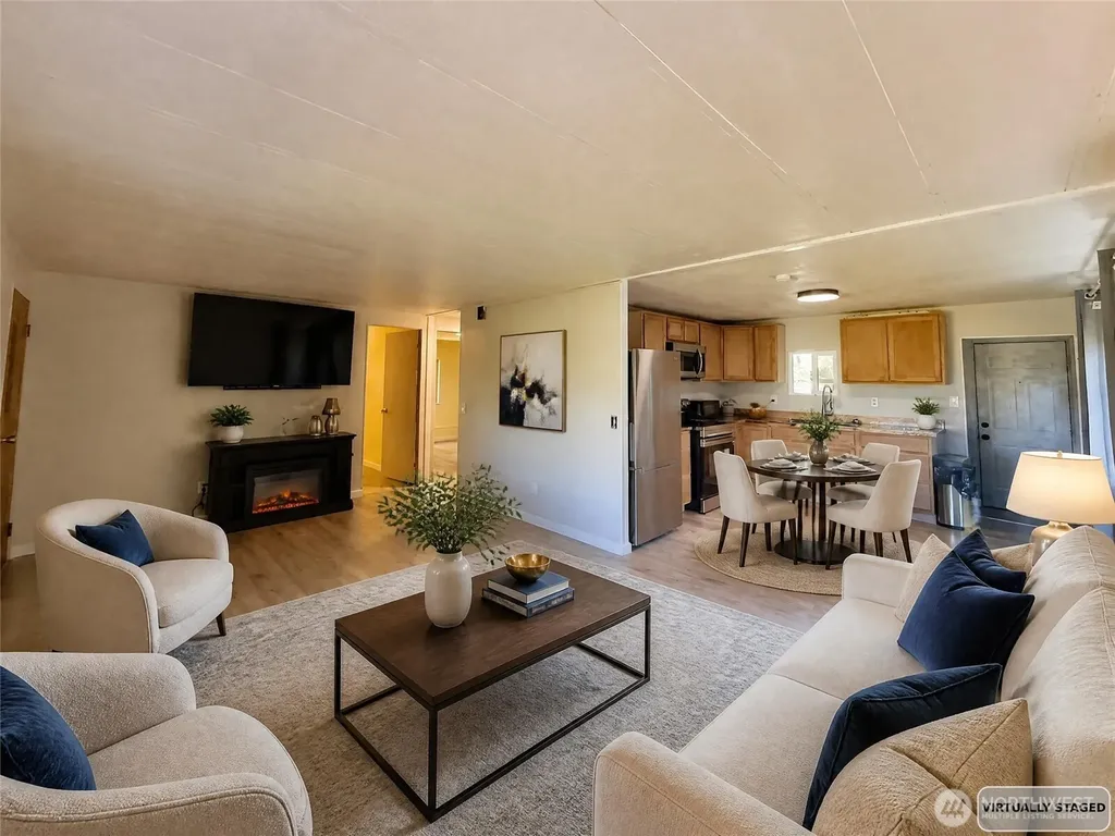 1015 Coal Creek Chehalis WA 98532