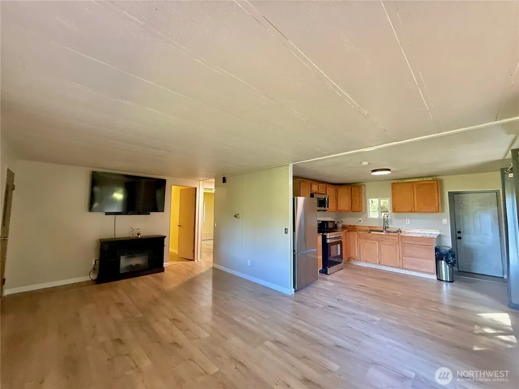 1015 Coal Creek Chehalis WA 98532