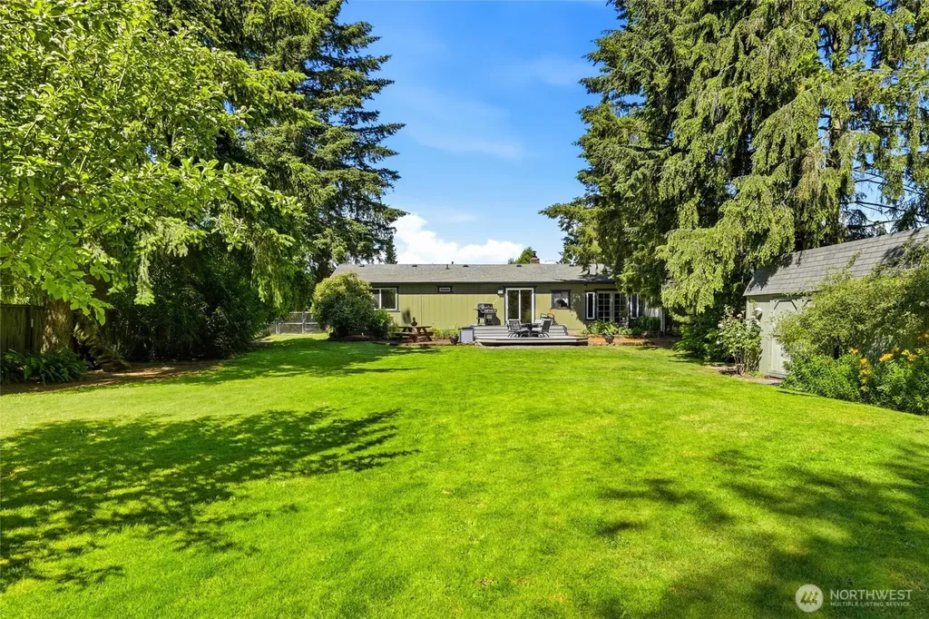 14215 55th Avenue NE Marysville WA 98271