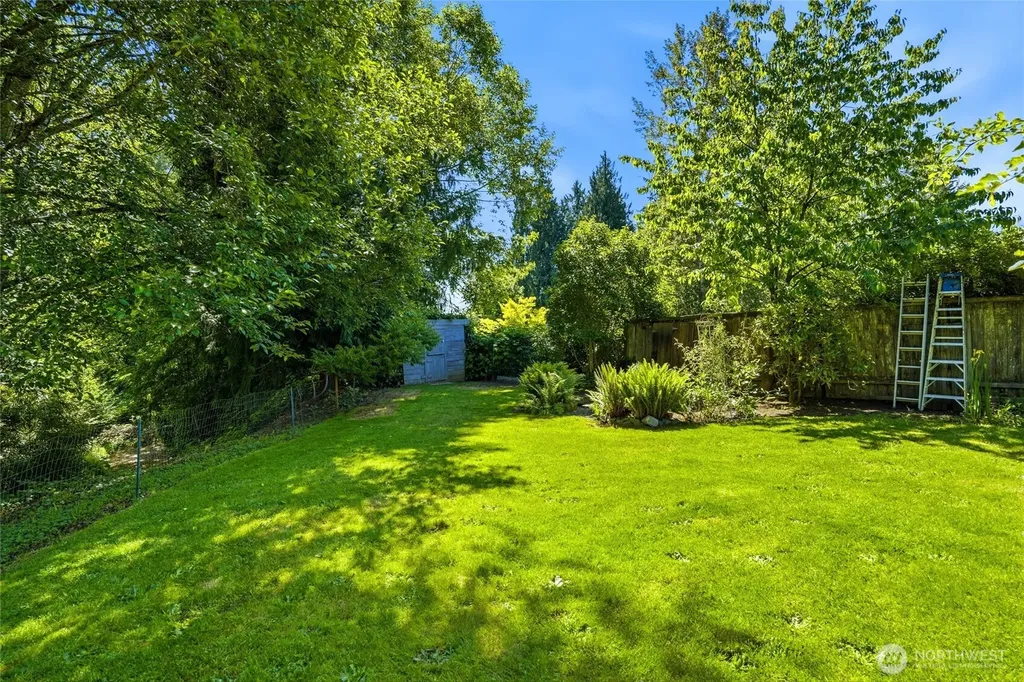 14215 55th Avenue NE Marysville WA 98271