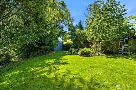 14215 55th Avenue NE Marysville WA 98271