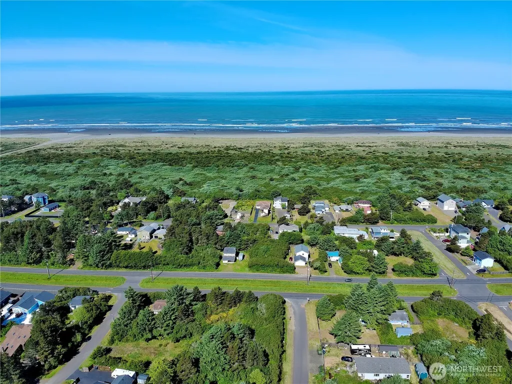 198 N Narwhal Loop NW Ocean Shores WA 98569