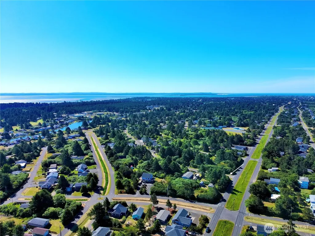 198 N Narwhal Loop NW Ocean Shores WA 98569