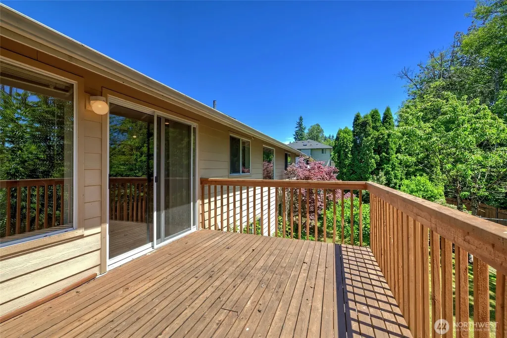 4026 205th Place SW Lynnwood WA 98036