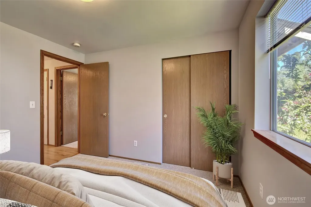 4026 205th Place SW Lynnwood WA 98036