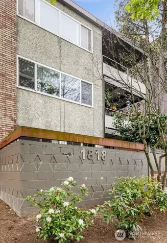 1818 Harvard Avenue Seattle WA 98122