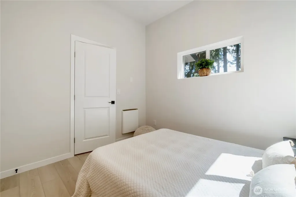 12531 25th Avenue NE Seattle WA 98125
