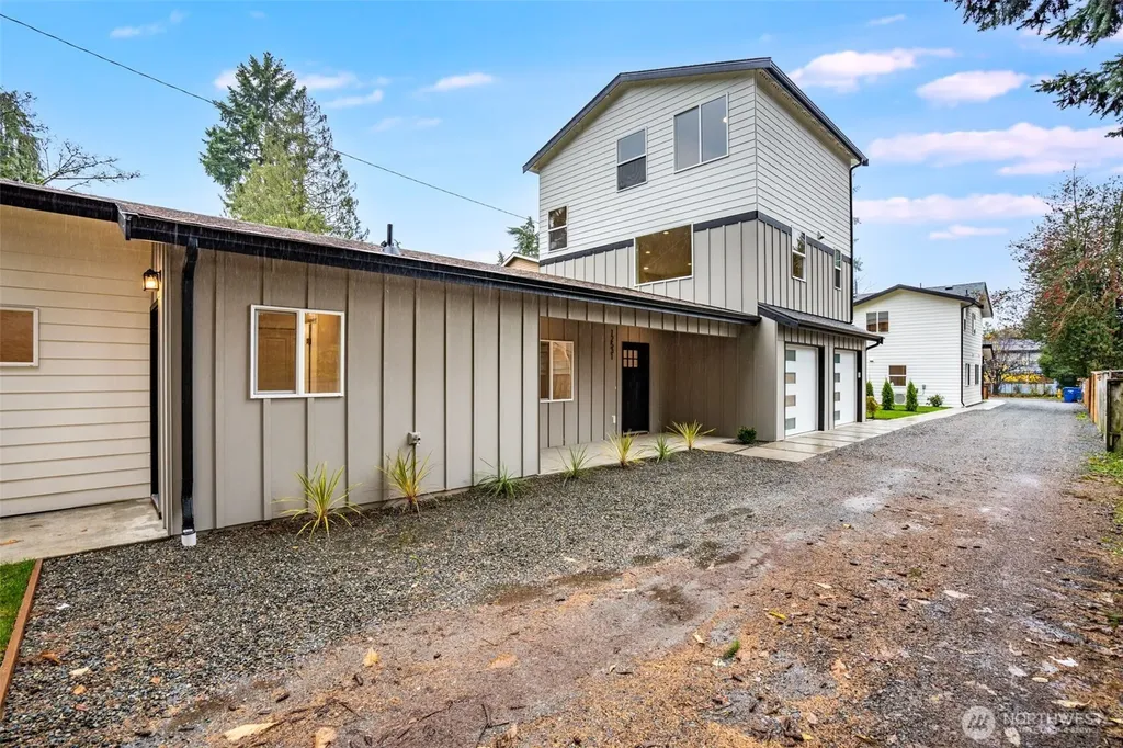 12531 25th Avenue NE Seattle WA 98125