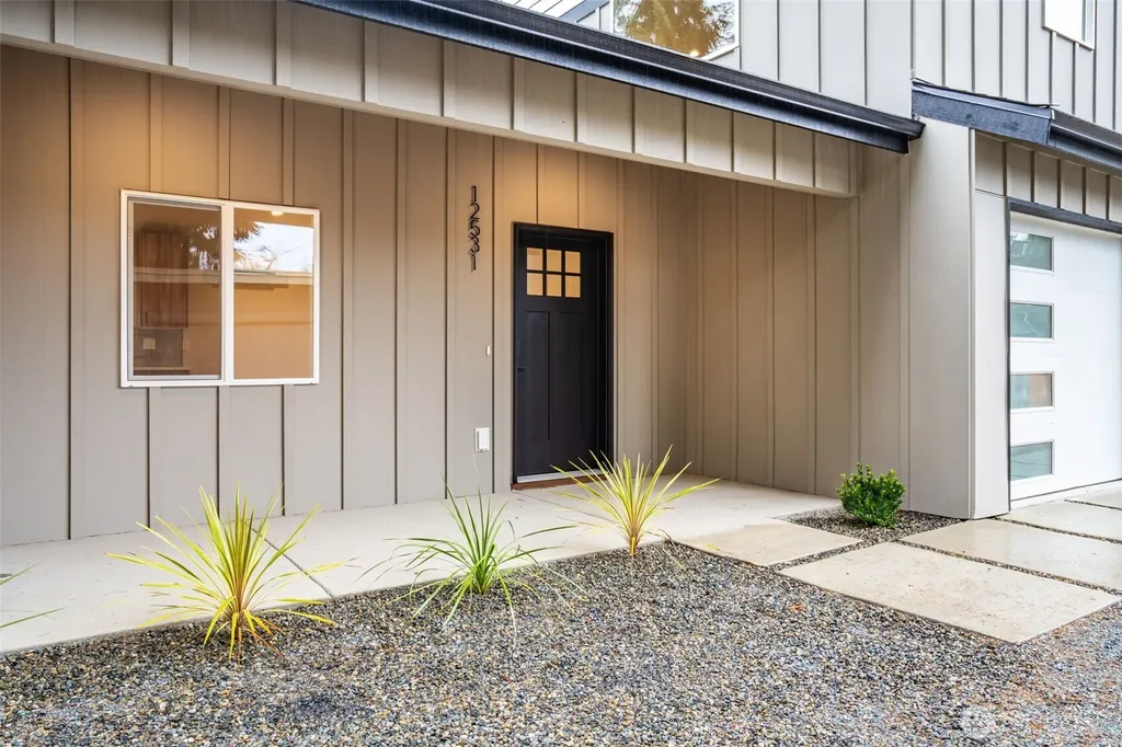12531 25th Avenue NE Seattle WA 98125